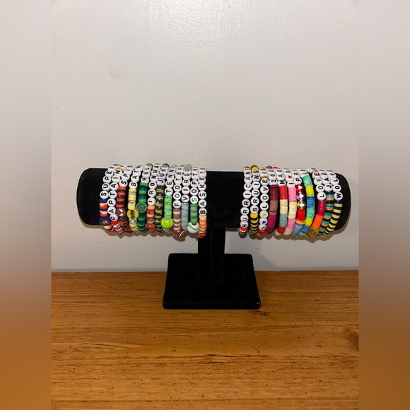 The Hulk (Superheroes) Heishi Bracelet - Picture 7 of 13